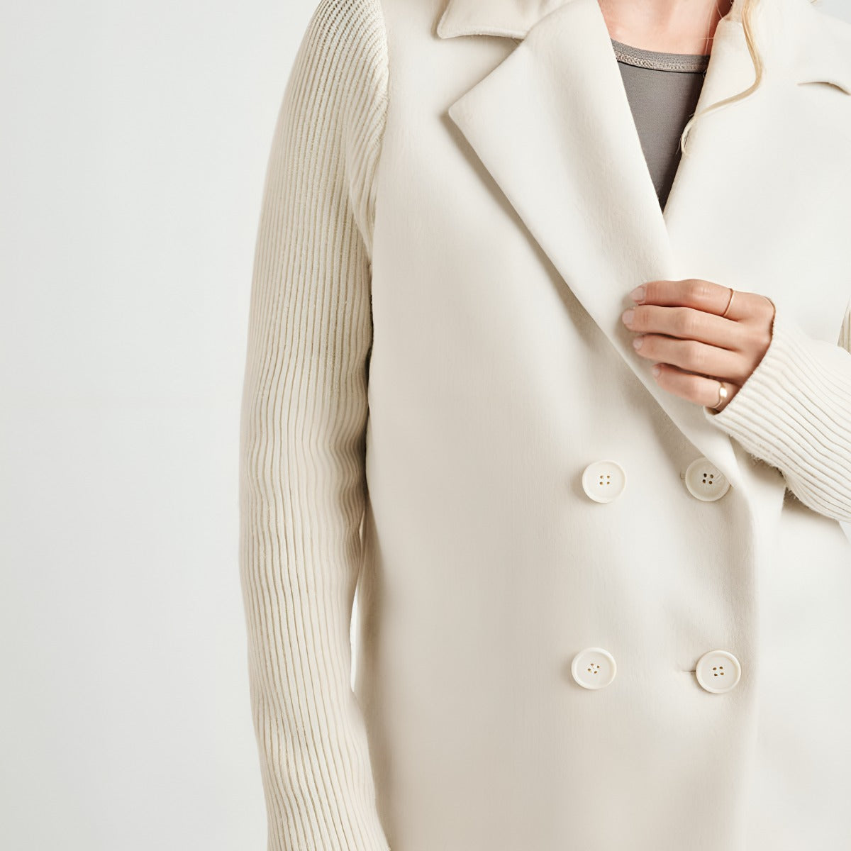 Mitou™ – Blazer élégant à manches tricotées