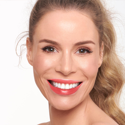 Rouge Velvet Ultra – L'Expérience Unique pour des Lèvres Magnifiques