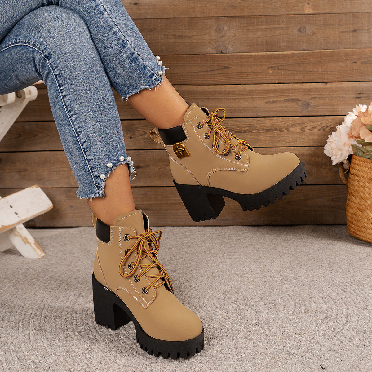 Veloria™ – Bottines à talon compensé rétro chic pour femme